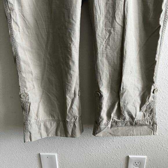 The North Face Women's Almatta Cropped Capri Khaki Pants Size 12 - Picture 3 of 12